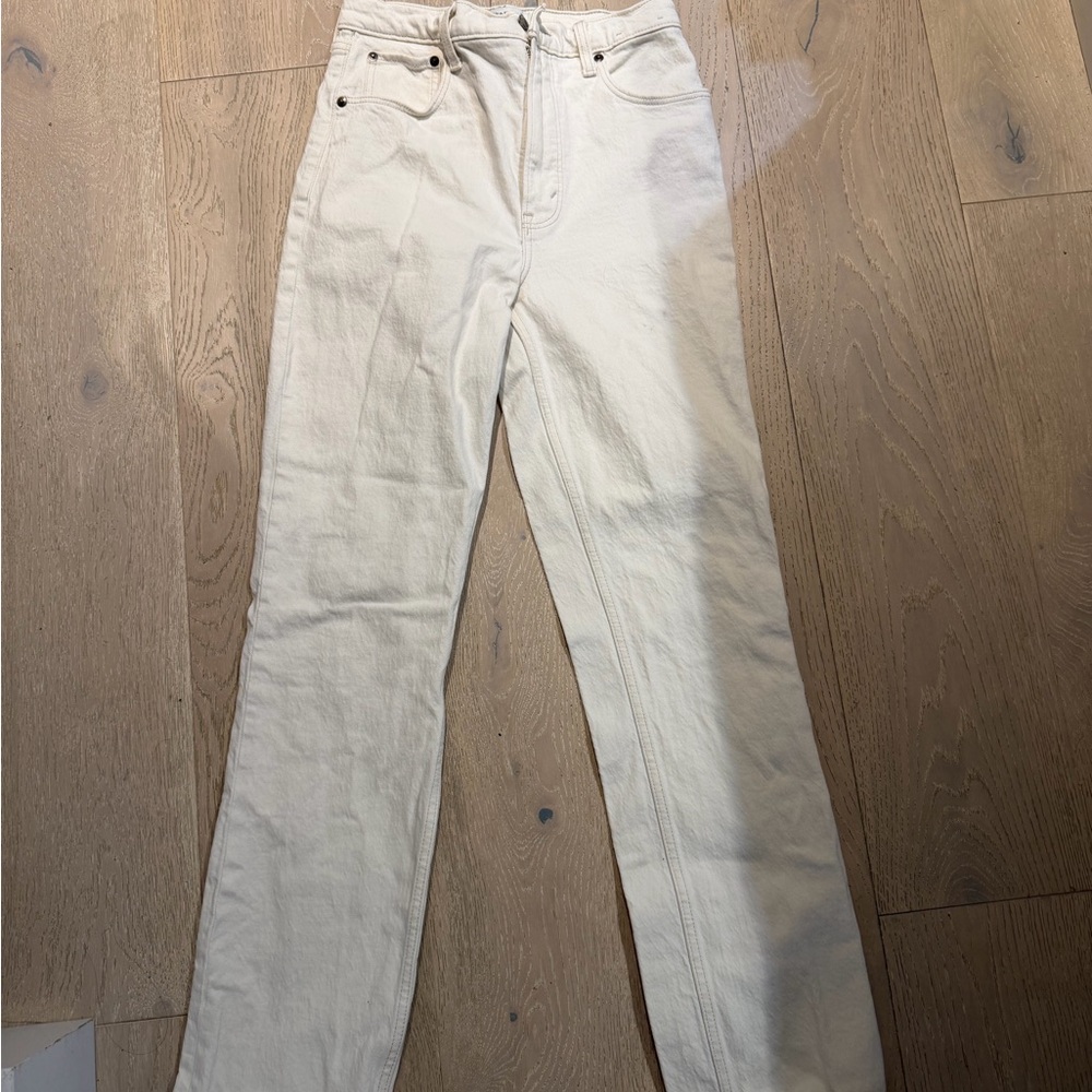 Abercrombie & Fitch ‘90s Straight Ultra High Rise Jeans – Size 26 (2R)